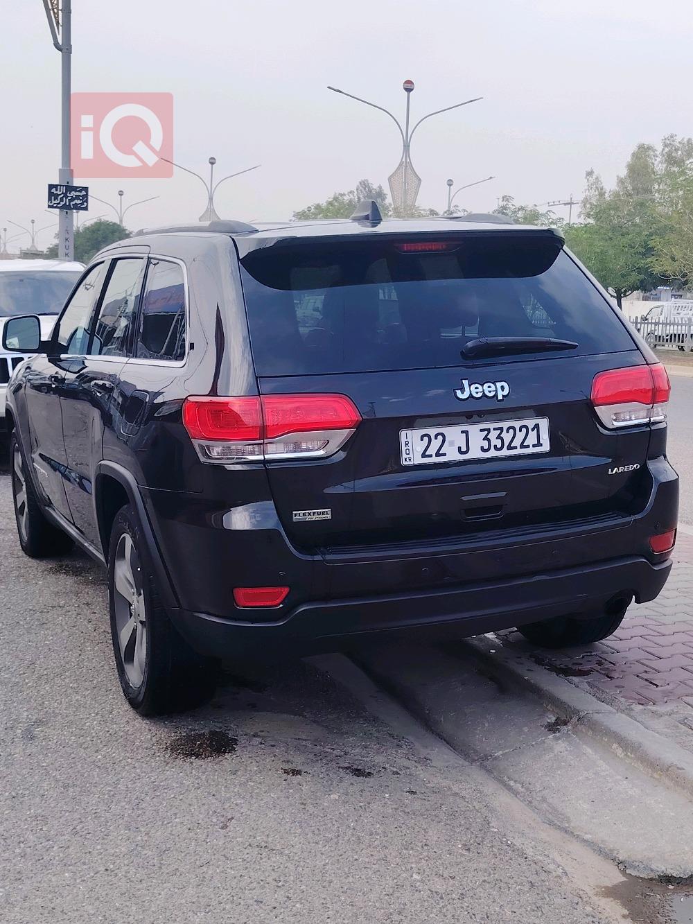 جیپ گراند شیرۆکی